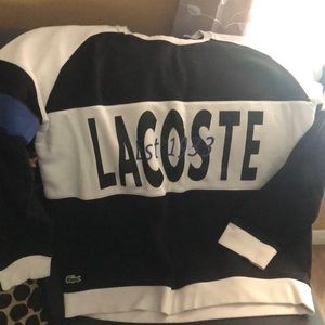 Beautiful sweater casual and sporty rare find